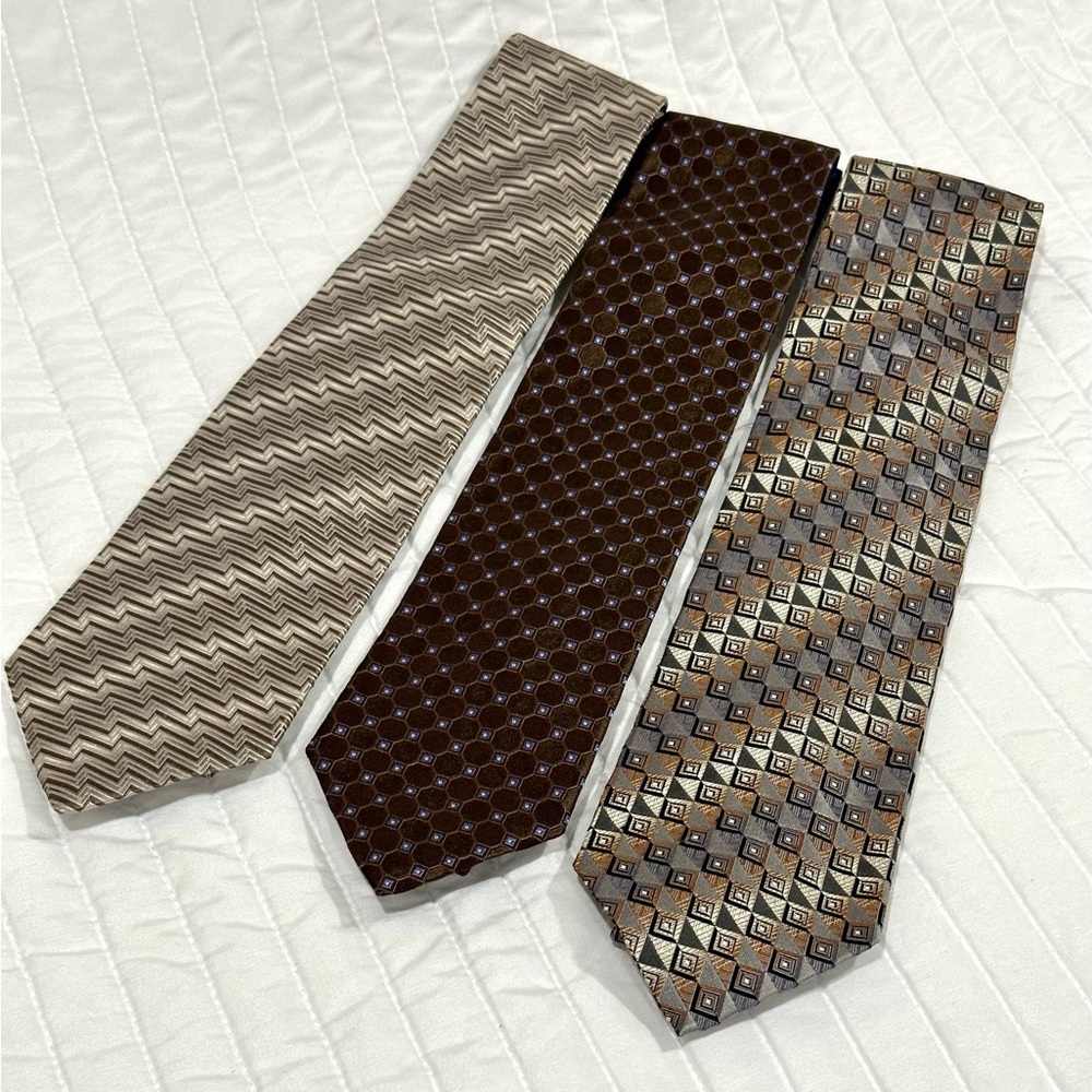 Men’s 100% silk ties. Lot of 3